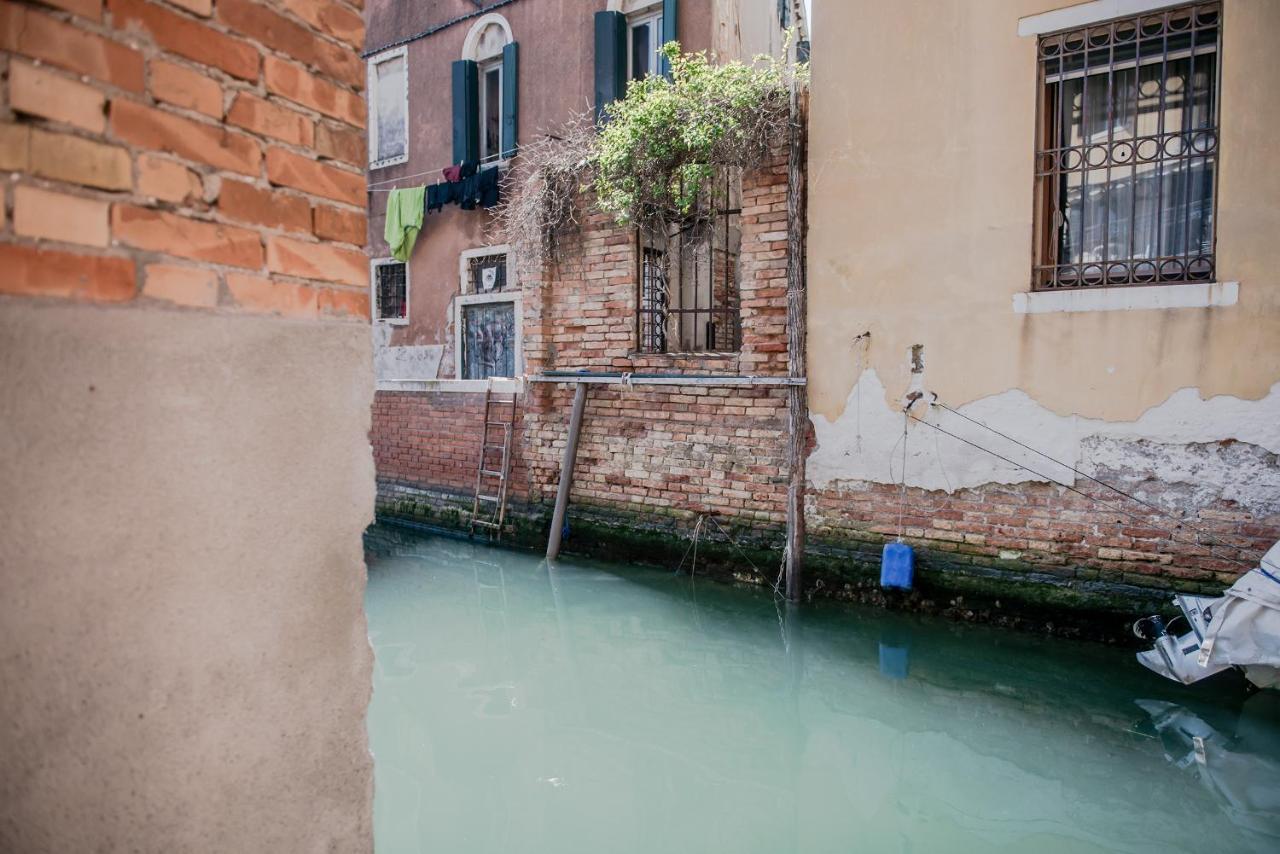 Gondola Rosa, Incantevole Vista Sul Canale Venedik Dış mekan fotoğraf